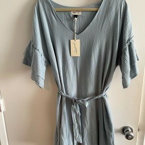 Cute dress with 3/4 ruffle sleeves